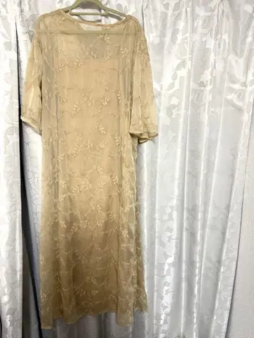 i_am flower embroidery 원피스