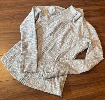 룰루레몬 새상품급 상의