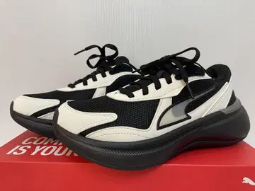 PUMA SOFTRIDE Exo Nu 블랙/화이트 스니커즈