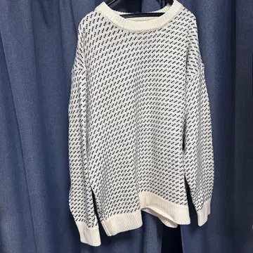 WHIMSIC 바즈 아이 크루넥 스웨터