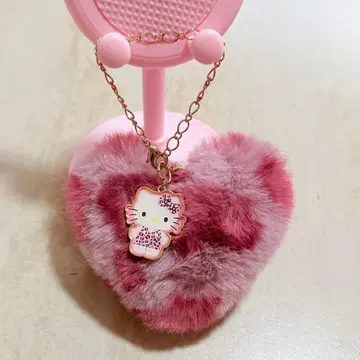 키티 레오파드 무늬