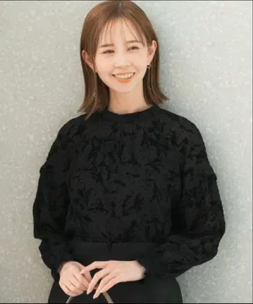 도트 플라워 플로키 블라우스