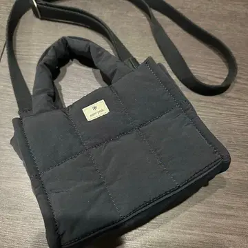 한국 snow peak 블랙 퀼팅 숄더백