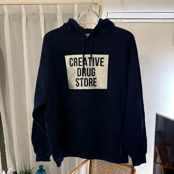 CREATIVE DRUG STORE XL 후드티 네이비