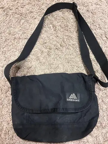 GREGORY 블랙 숄더백