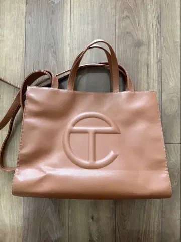 TELFAR 텔파 백 미디엄 탄
