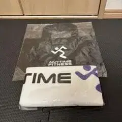 ANYTIME FITNESS 타월 화이트/퍼플