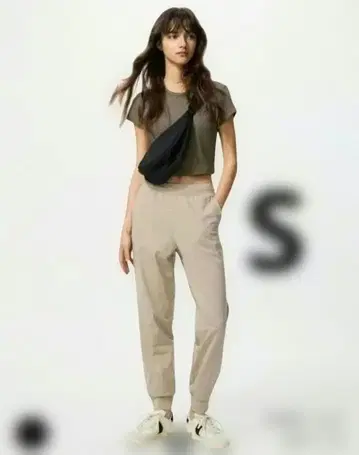 유니클로 울트라 스트레치 액티브 조거 팬츠 S 베이지
