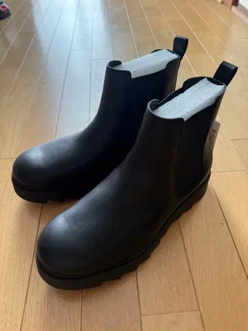 택 포함 새상품 GU 청키 밑창 사이드 고어 부츠 블랙 28cm