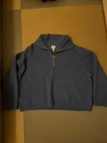 H&M 리브 하이넥 스웨터 XL