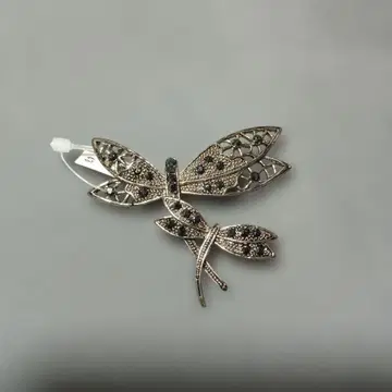 잠자리 디자인 메탈 브로치