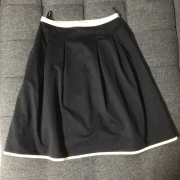 TOCCA 플레어 스커트 블랙 사이즈 4