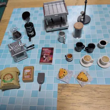 리멘트 스누피 종합 세트 일부 접착 완료