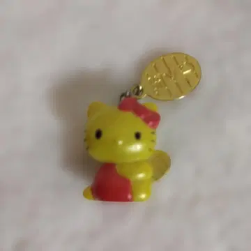 헬로키티 키링 옐로우 컬러