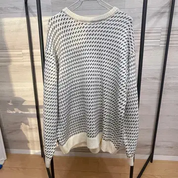 BARK MANHATTAN 스웨터 긴팔 블랙 화이트 [ size L ]