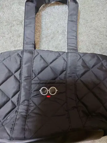 아샤리 퀼팅 블랙 토트백