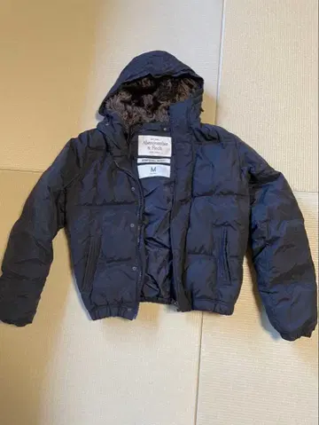 Abercrombie&Fitch 다운 자켓 M 사이즈