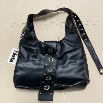 hieta 블랙 가죽 숄더백