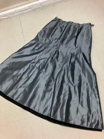 ( K11000 ) 히로코비스 롱 스커트 폴리에스테르 광택 턱 11