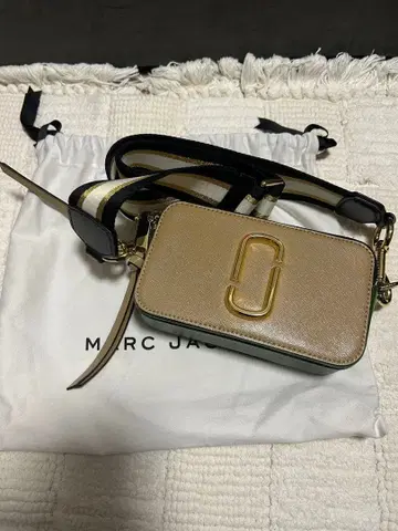 MARC JACOBS 골드 숄더백