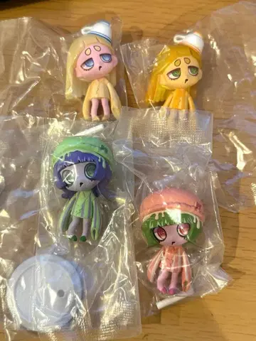 tea break VIRUSWEETS figure