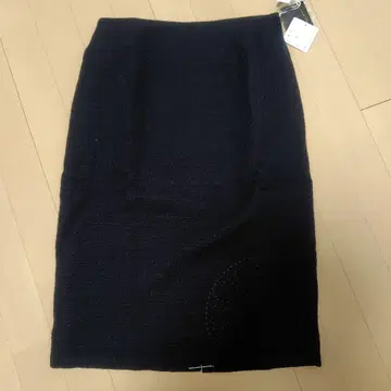 FERAUD 블랙 타이트 스커트 미사용 새상품