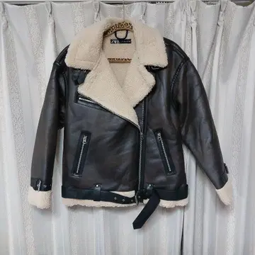 ZARA 다크 브라운 가죽 라이더 자켓 S 사이즈