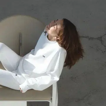 werthy 노자와 와카 화이트 맨투맨 트레이닝복 프리 사이즈