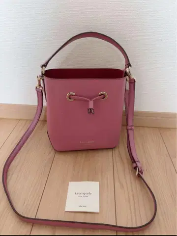 새상품급 kate spade 핑크 버킷형 숄더백 케이트 스페이드