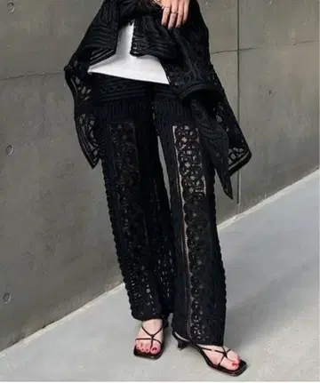 Ameri BATTEN LACE LIKE KNIT PANTS 블랙 M