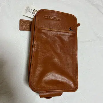 Chelica 브라운 소가죽 바디백 새상품