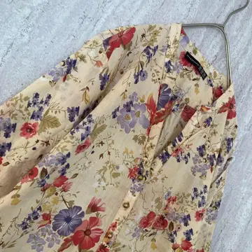 빈티지 블라우스 꽃무늬 보타니컬 클래시컬 컬러풀 라이트 베이지