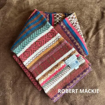 ROBERT MACKIE 머플러