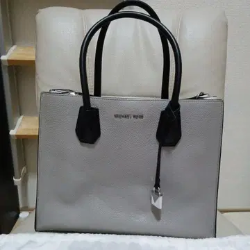 MICHAEL KORS 그레이 토트백