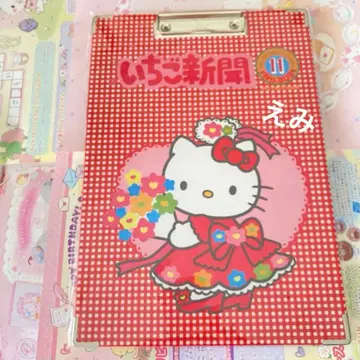 새상품 산리오 클립보드 키티 미사용 헬로키티 딸기신문 디자인