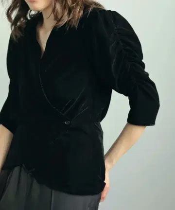 anuke Velour Gather Blouse