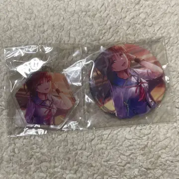 헤븐 번즈 레드 Angel Beats! 이와사와 아크릴 키링 캔뱃지 세트