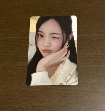 Hearts2Hearts FOCUS smart album 봉입 유하