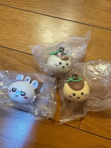 치이카와 밤만쥬 모몽가 가챠가챠 립캡