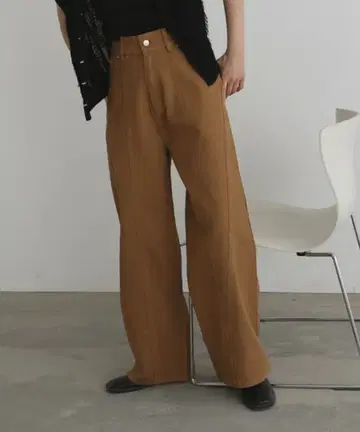 패널 디자인 트윌 팬츠 카멜