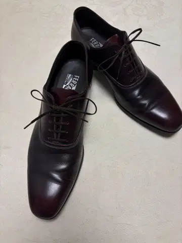 [ FERRAGAMO ] 다크 브라운 가죽 신발/신발