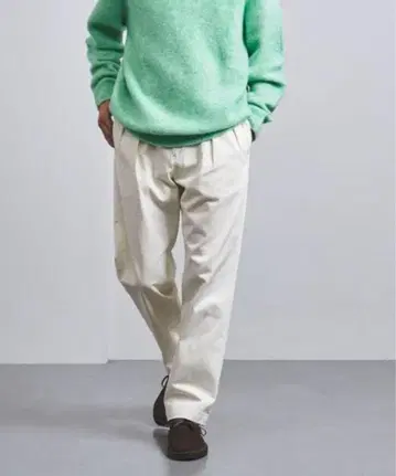 UNITED ARROWS 오가닉 코튼 니드엄 2 플리츠 치노 팬츠