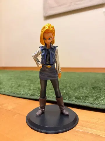 인조인간 18호 피규어