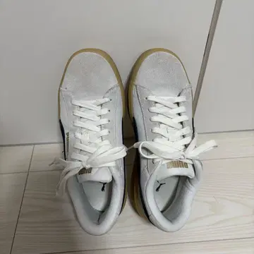 PUMA 스웨이드 스니커즈 통굽