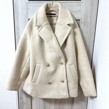 ZARA 세미롱 기장 부클 코트 화이트 피코트 S 오버 사이즈