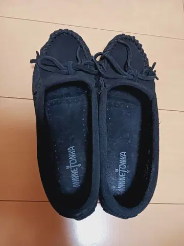 [ 미사용품 ] MINNETONKA 블랙 로퍼