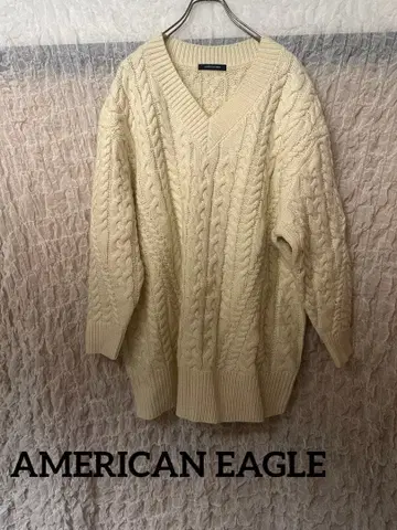 AMERICAN EAGLE 아이보리 V넥 케이블 니트 스웨터