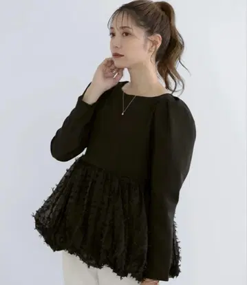 메라키 택 포함 새상품 프릴 장식 블랙 페플럼 상의