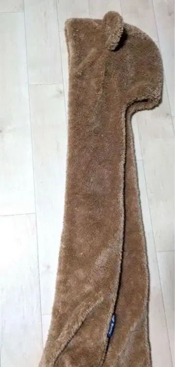 더피 귀 달린 브라운 스톨 디즈니