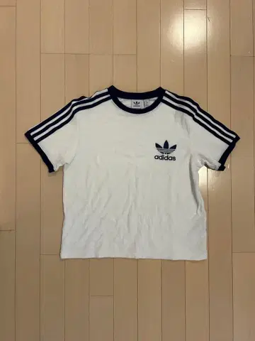adidas 화이트 T셔츠 3스트라이프
